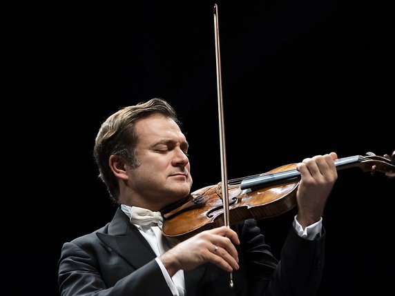 Le violoniste et chef français Renaud Capuçon sera le directeur artistique de l'Orchestre de chambre de Lausanne dès la saison 2021-2022 (archives). © KEYSTONE/JEAN-CHRISTOPHE BOTT