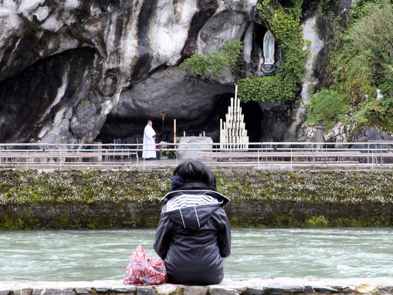 Le Sanctuaire de Lourdes avait déposé plainte, dénonçant une démarche "prétendument artistique" (image d'illustration). © KEYSTONE/AP/BOB EDME