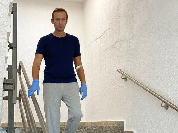 "Navalny va devoir être patient, mais à la fin il sera à nouveau en bonne santé", a estimé Vil Mirzaïanov, prévoyant une convalescence de "près d'un an". © KEYSTONE/EPA/ALEXEI NAVALNY HANDOUT
