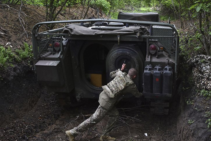 Le chef du renseignement militaire ukrainien Kyrylo Boudanov a prédit  que la situation allait empirer autour de la mi-mai et de début juin, qui sera une "période difficile" pour l'Ukraine (archives). © KEYSTONE/AP/Andriy Andriyenko