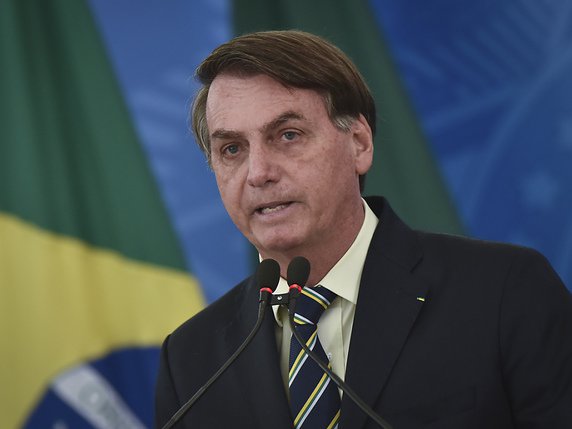 Le président brésilien Jair Bolsonaro se montre très sceptique sur la gravité du Covid-19 qu'il considère comme une "petite grippe"(archives). © KEYSTONE/AP/Andre Borges