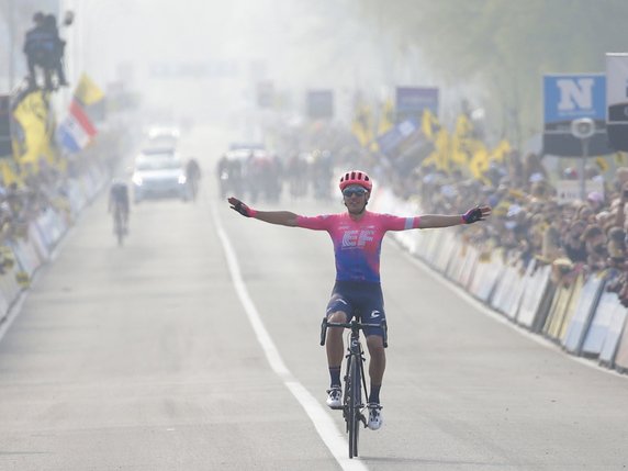 L'Italien Alberto Bettiol s'était imposé l'an dernier au Tour des Flandres. Cette année, il essaiera de remporter la version virtuelle. © KEYSTONE/EPA/JULIEN WARNAND